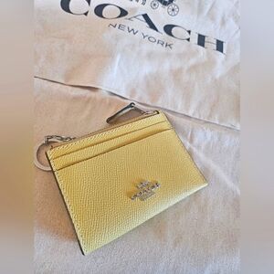 Coach Lemon Yellow Card Case